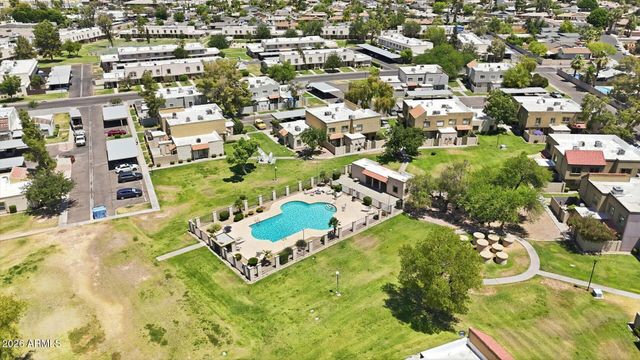 1006 E REDFIELD Road, Tempe, AZ 85283
