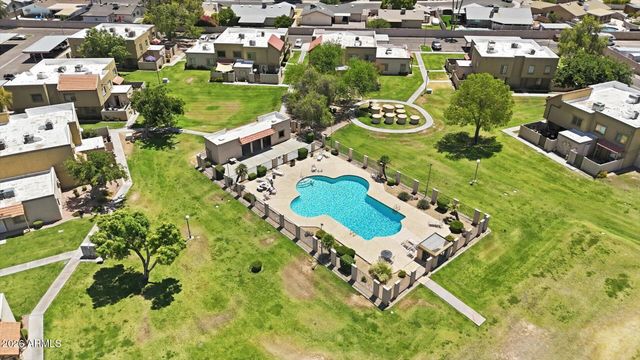 1006 E REDFIELD Road, Tempe, AZ 85283