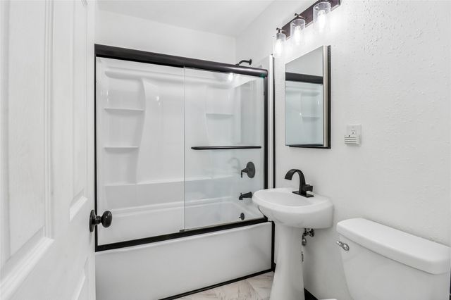 610 Creston Avenue, Des Moines, IA 50315