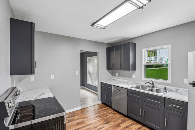 610 Creston Avenue, Des Moines, IA 50315