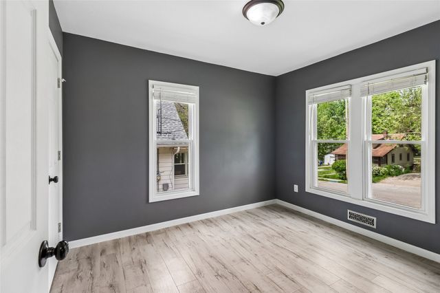 610 Creston Avenue, Des Moines, IA 50315