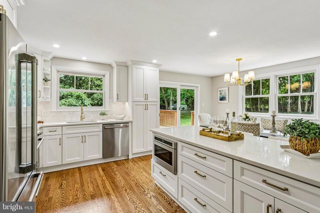 437 MAYNARD DR, Wayne, PA 19087