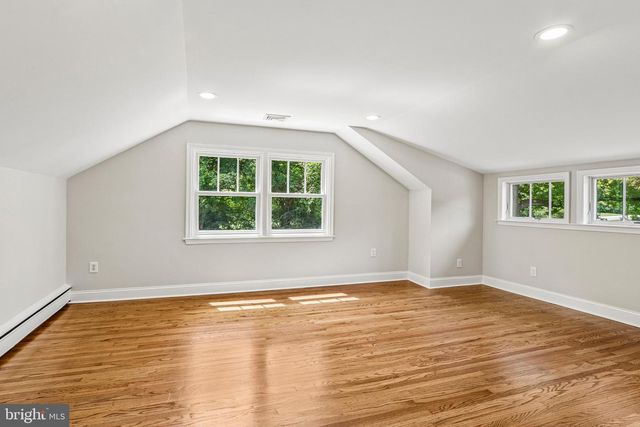437 MAYNARD DR, Wayne, PA 19087