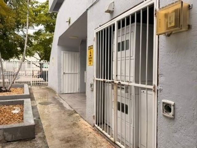 2400 NW 22nd Court 3, Miami, FL 33142