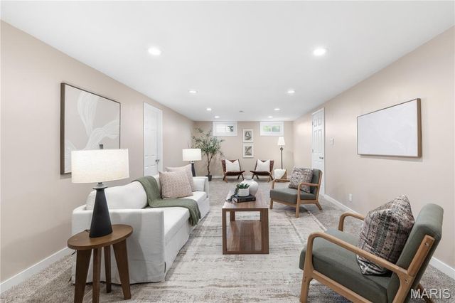 783 Rockridge Drive, Manchester, MO 63021