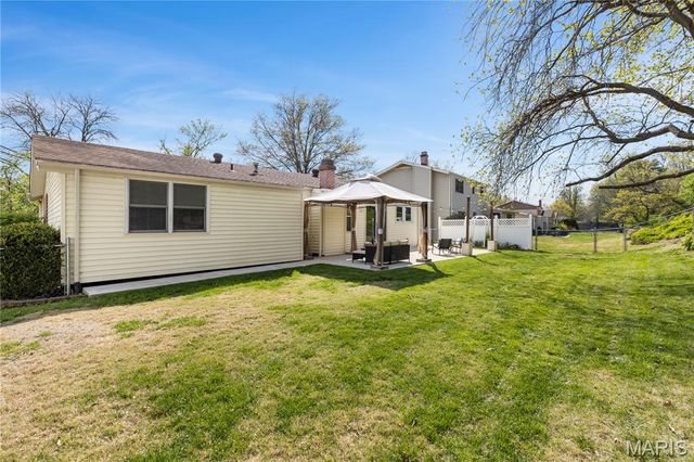 783 Rockridge Drive, Manchester, MO 63021