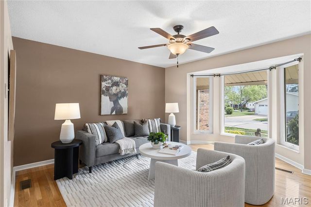 783 Rockridge Drive, Manchester, MO 63021