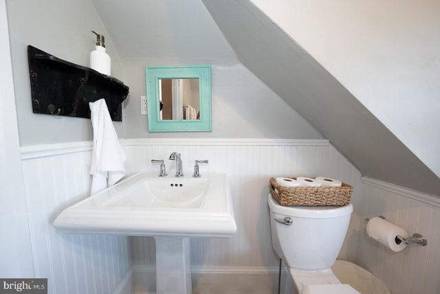 712 STRADONE RD, Bala Cynwyd, PA 19004