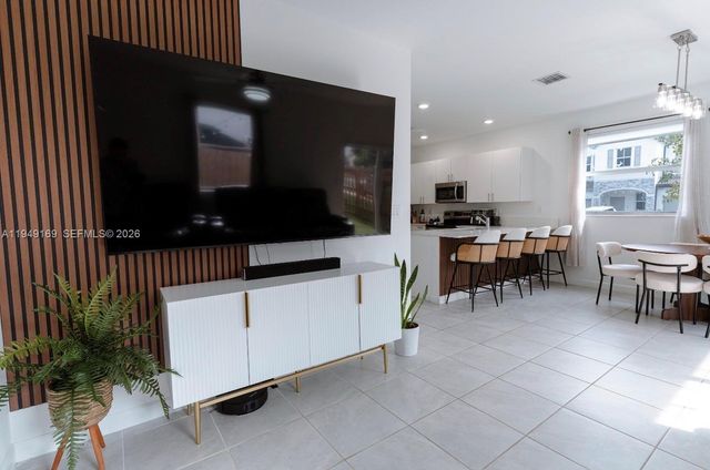 16222 SW 290th Ter, Homestead, FL 33033