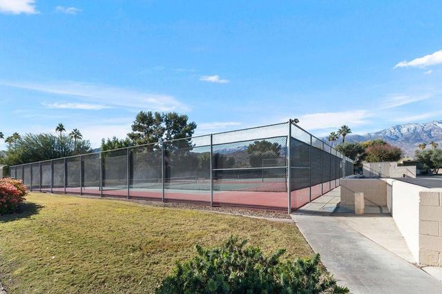 2433 Los Patos Drive, Palm Springs, CA 92264