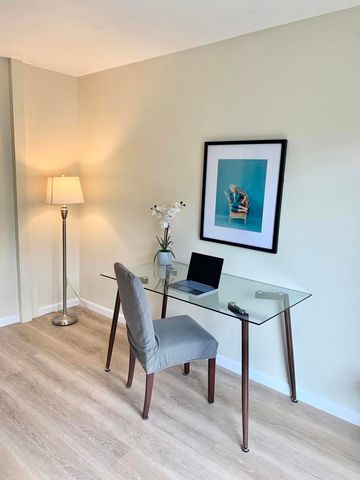 2433 Los Patos Drive, Palm Springs, CA 92264