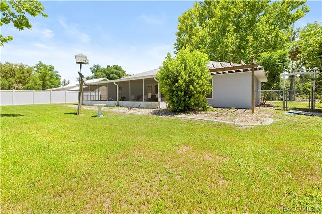 8643 Marvin Street, Floral City, FL 34436