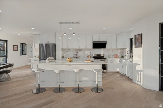 3860 S HIGHLAND CT, Bountiful, UT 84010