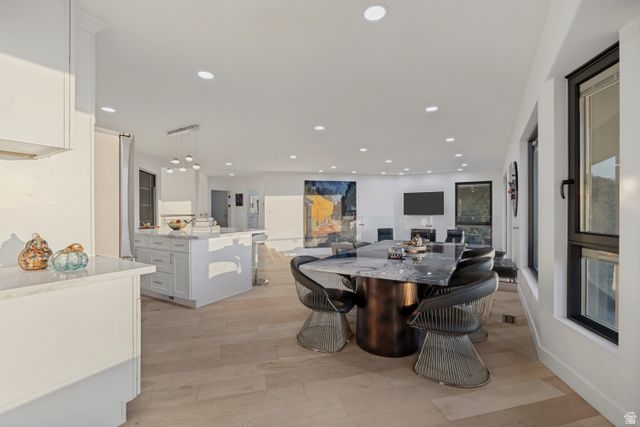 3860 S HIGHLAND CT, Bountiful, UT 84010