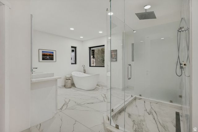 3860 S HIGHLAND CT, Bountiful, UT 84010