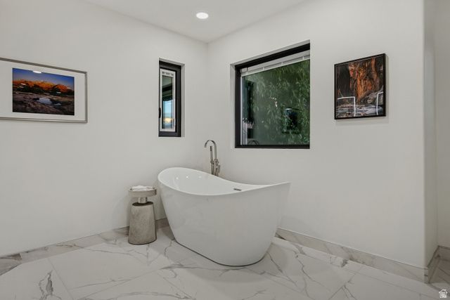 3860 S HIGHLAND CT, Bountiful, UT 84010