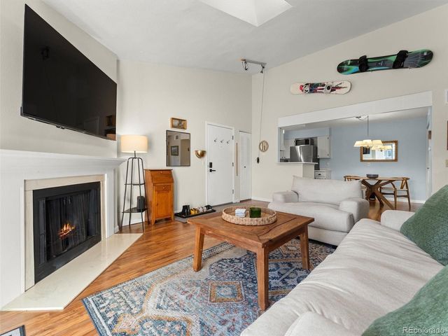 3320 S Ammons St 206, Lakewood, CO 80227