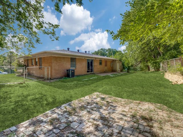 12 Geraldine Lane, Denison, TX 75020