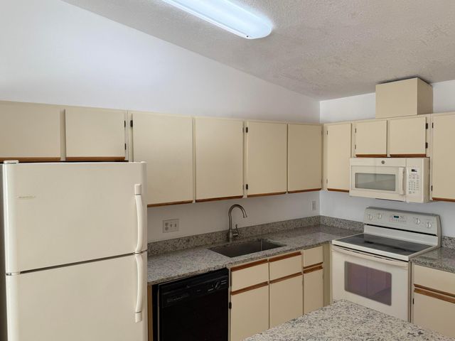 4290 Woodstock Drive D, West Palm Beach, FL 33409