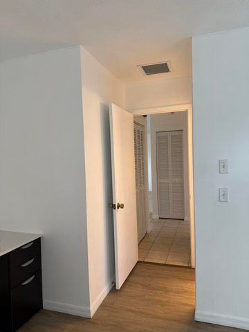 4290 Woodstock Drive D, West Palm Beach, FL 33409