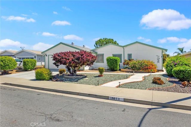 1660 Brentwood, Hemet, CA 92545