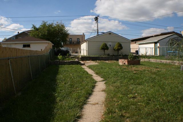 4241 N 75th STREET #4243, Milwaukee, WI 53216