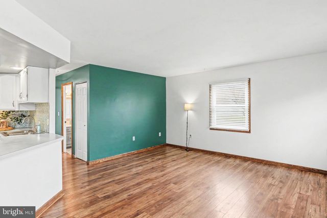 1801 MOUNTAIN VIEW RD, Middletown, PA 17057