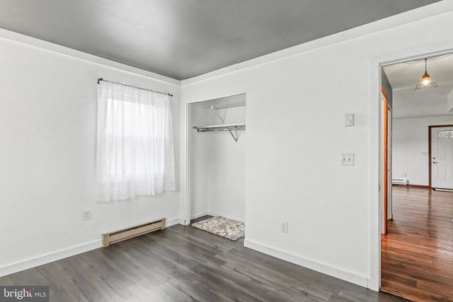 1801 MOUNTAIN VIEW RD, Middletown, PA 17057