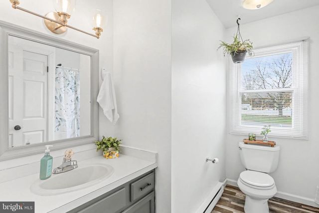 1801 MOUNTAIN VIEW RD, Middletown, PA 17057