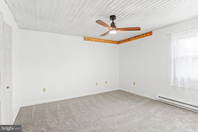 1801 MOUNTAIN VIEW RD, Middletown, PA 17057