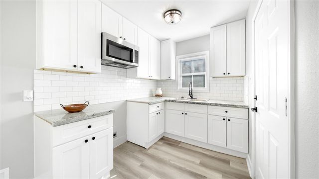 9302 Waller Street, Houston, TX 77012