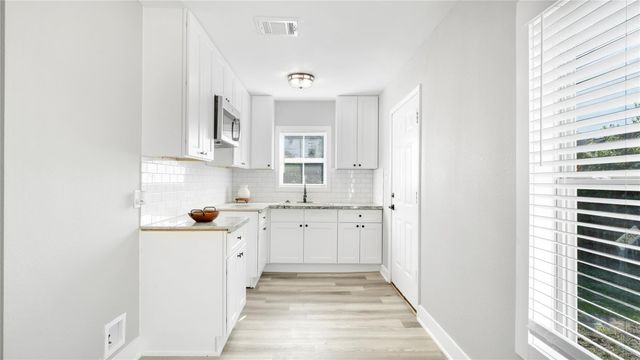 9302 Waller Street, Houston, TX 77012