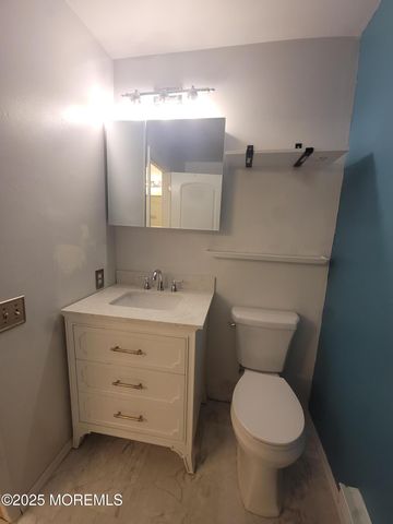 28 A Yorktowne Parkway, Whiting, NJ 08759