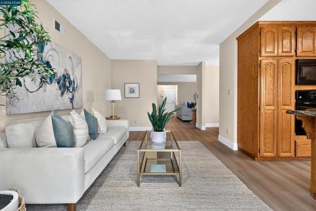 3299 Hermosa St, Pinole, CA 94564