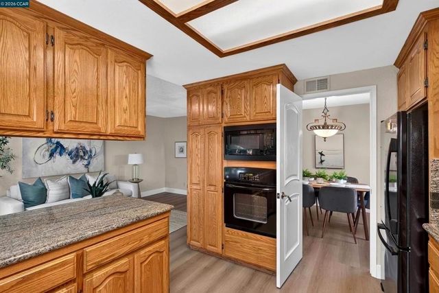3299 Hermosa St, Pinole, CA 94564
