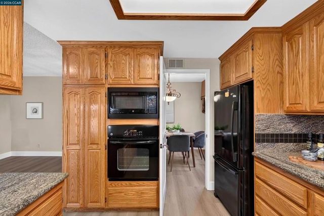 3299 Hermosa St, Pinole, CA 94564
