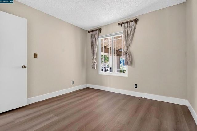 3299 Hermosa St, Pinole, CA 94564