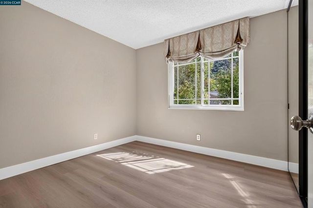 3299 Hermosa St, Pinole, CA 94564