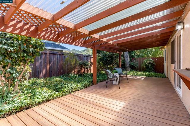 3299 Hermosa St, Pinole, CA 94564