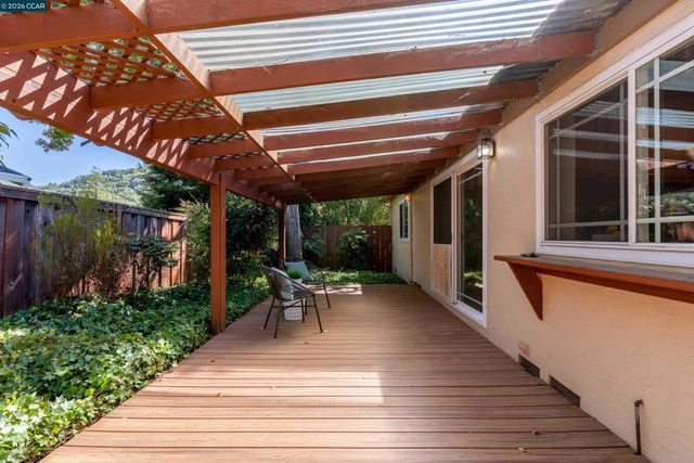 3299 Hermosa St, Pinole, CA 94564
