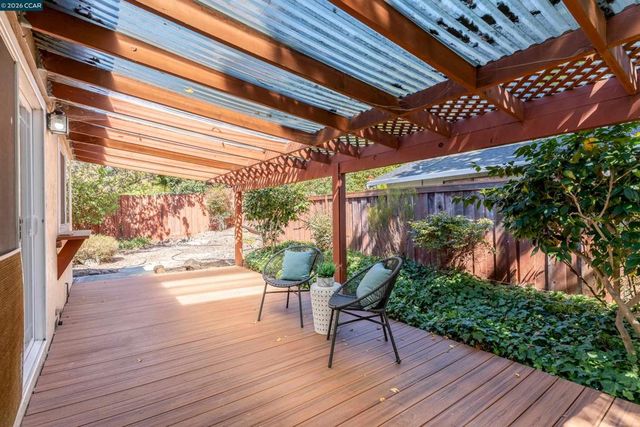 3299 Hermosa St, Pinole, CA 94564