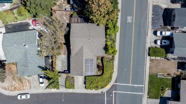3299 Hermosa St, Pinole, CA 94564