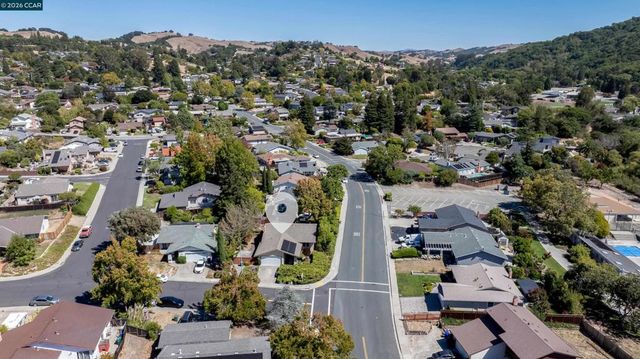 3299 Hermosa St, Pinole, CA 94564