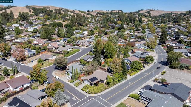 3299 Hermosa St, Pinole, CA 94564