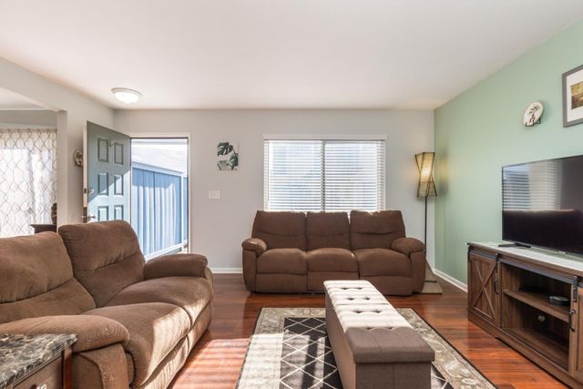 1883 Cherokee Drive 3, Salinas, CA 93906