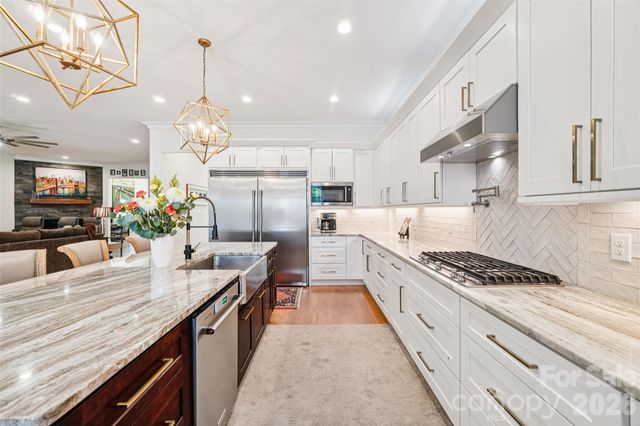 209 Holdsworth Drive, Mount Holly, NC 28120