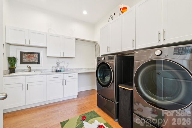 209 Holdsworth Drive, Mount Holly, NC 28120