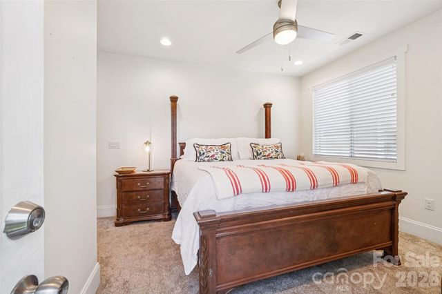 209 Holdsworth Drive, Mount Holly, NC 28120