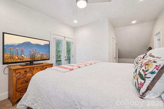 209 Holdsworth Drive, Mount Holly, NC 28120
