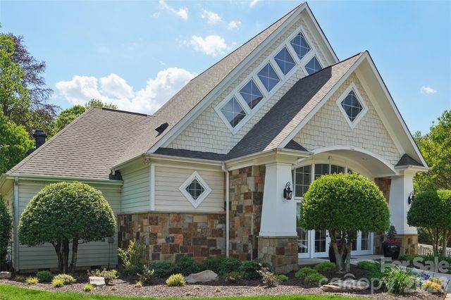 209 Holdsworth Drive, Mount Holly, NC 28120